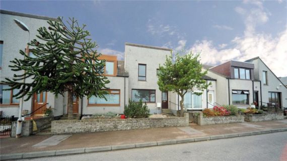 2 bedroom Terraced t...